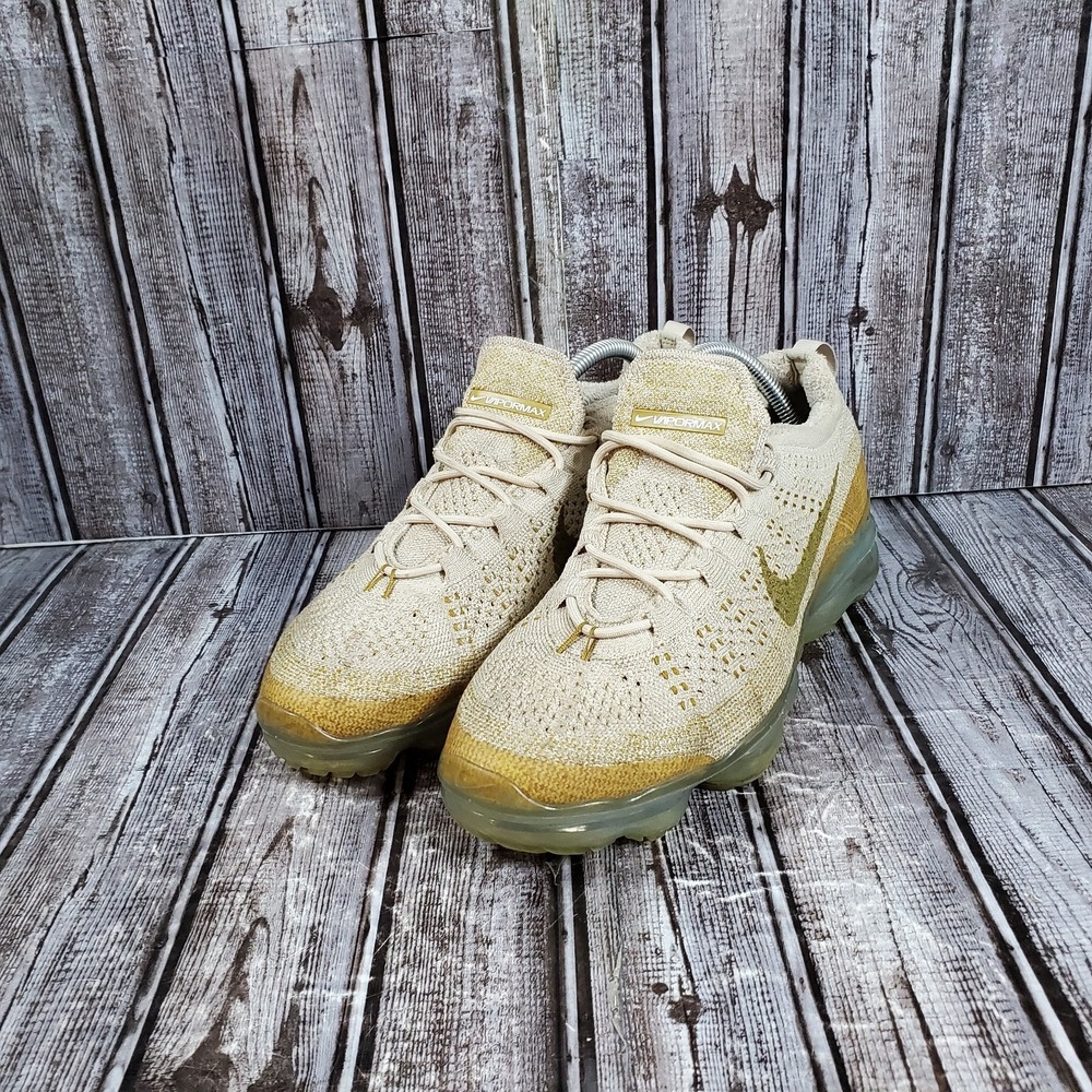 Nike Men's Air Vapor Max 2023 Flyknit Sanddrift Running Gym Sneakers Size 9